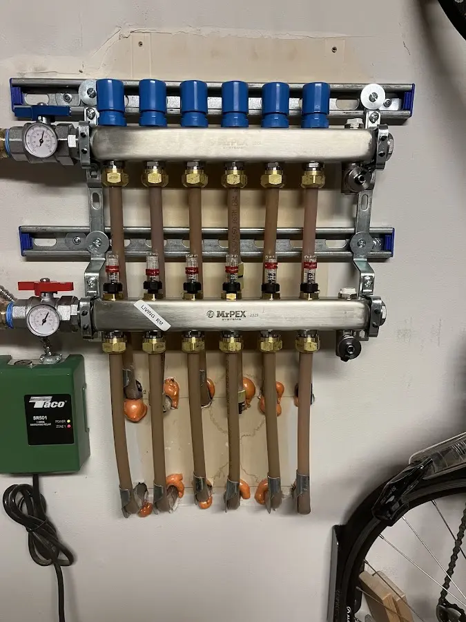 Plumber performing Leak Detection at a residential property in River Oaks